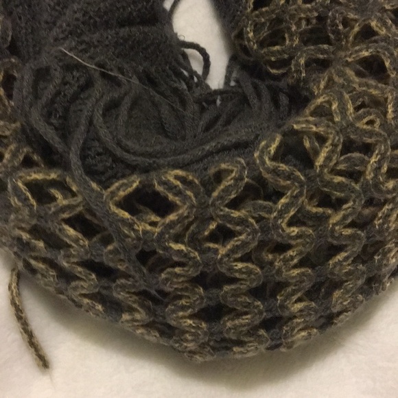 Scarf - Picture 2 of 3